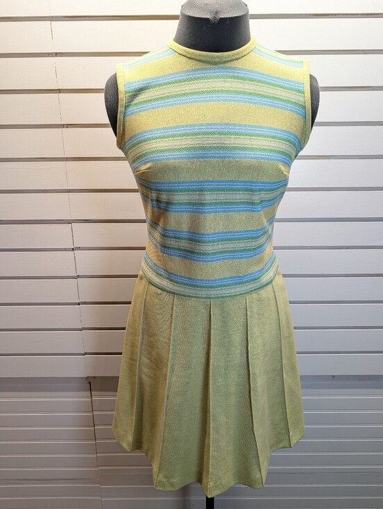 Vintage Dresses & Skirts - Vintage Sleeveless Stitch Pleat Tennis Dress Size M EUC